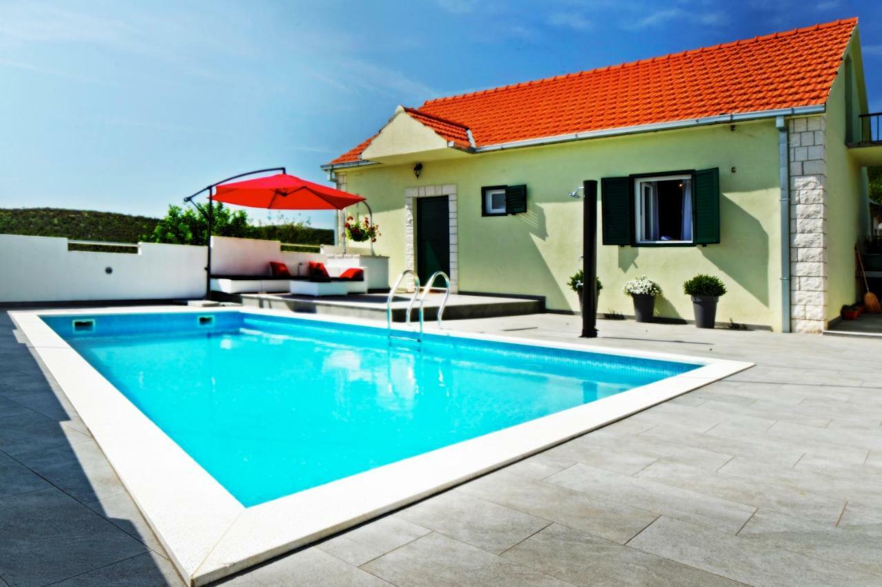 House Lucia Βίλα Brstanovo Εξωτερικό φωτογραφία